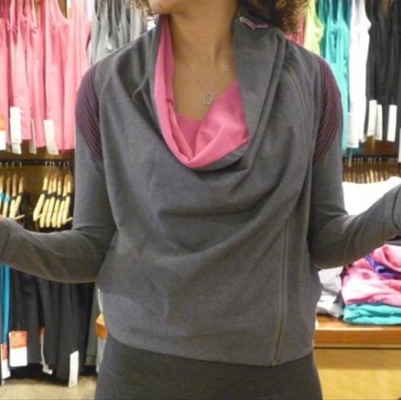 lululemon athletica Tops - Lululemon Sway Jacket Dark Grey & Señorita Pink Size 4